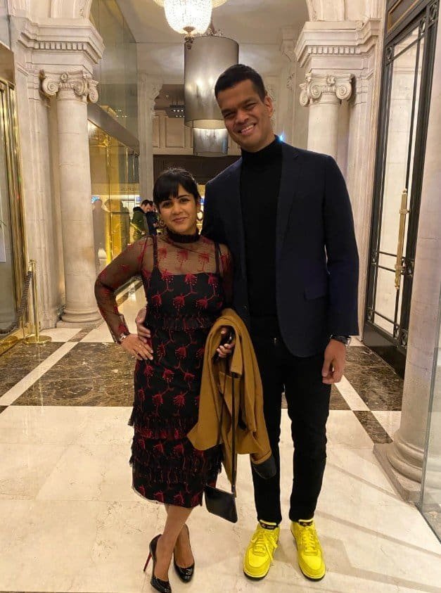 Sriram Krishnan height 6 feet 6 inches